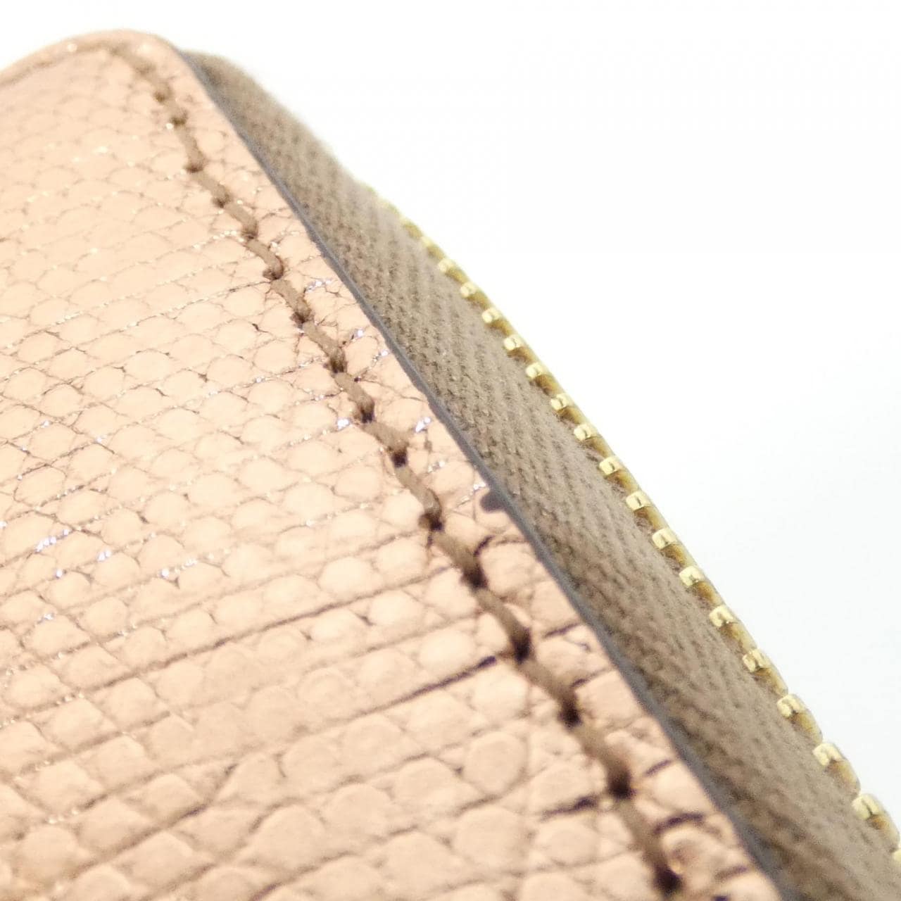 グッチ GG MARMONT 456117 EYZAG 財布