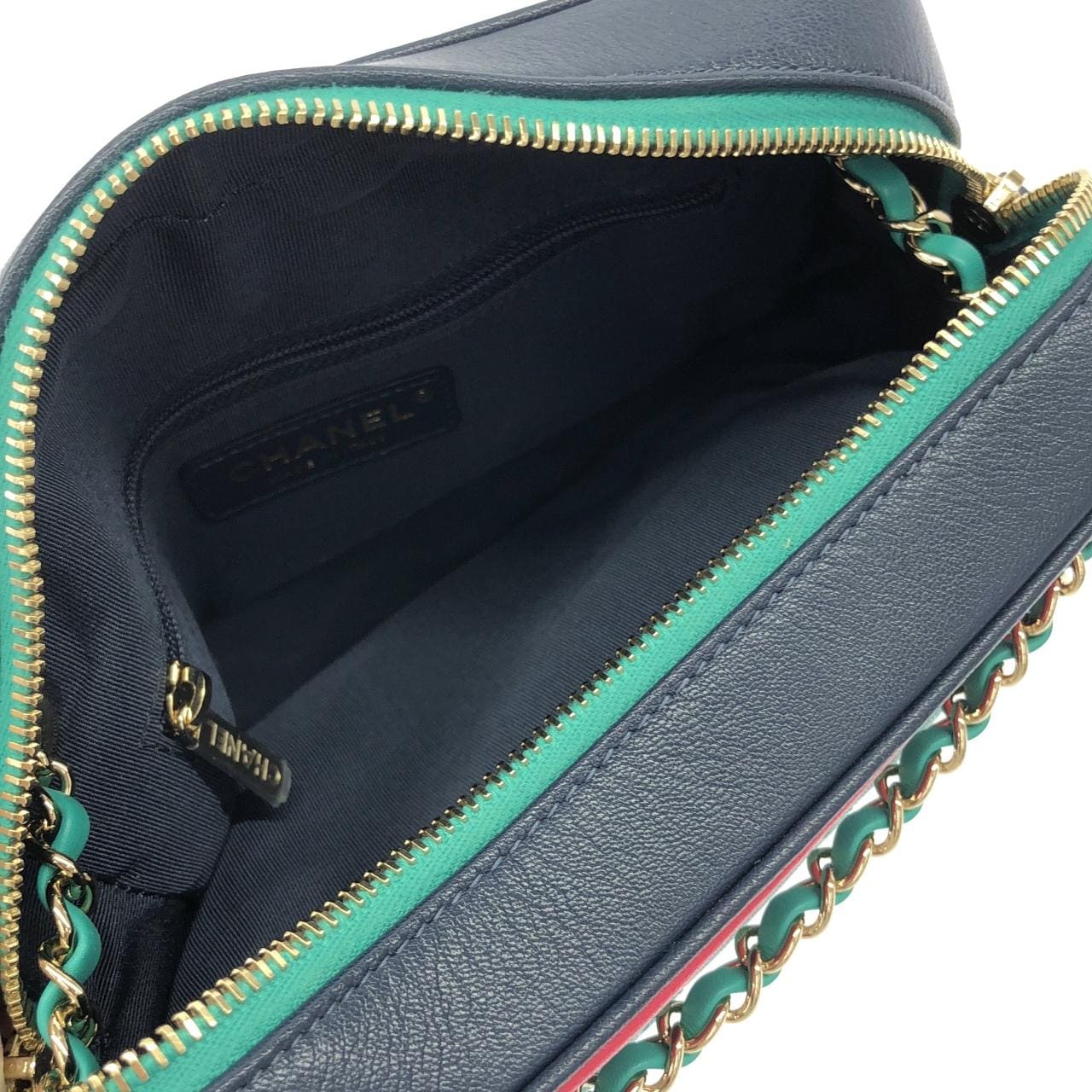 シャネル ショルダーバッグ