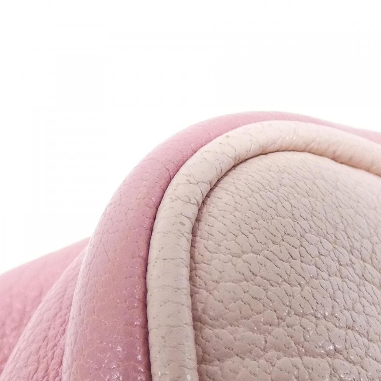 ミュウミュウ ショルダーバッグ