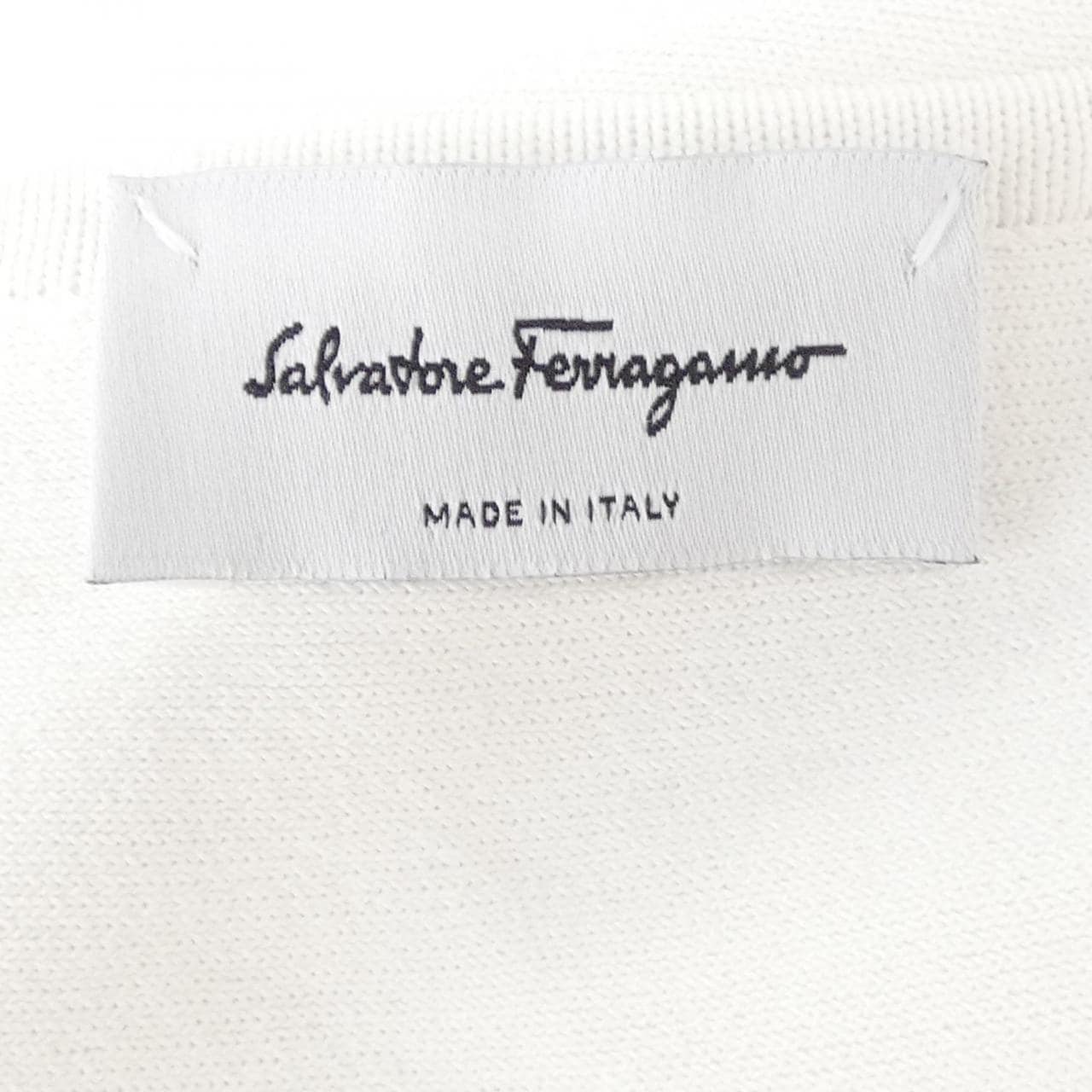 サルヴァトーレフェラガモ SALVATORE FERRAGAMO 11 D536 トップス