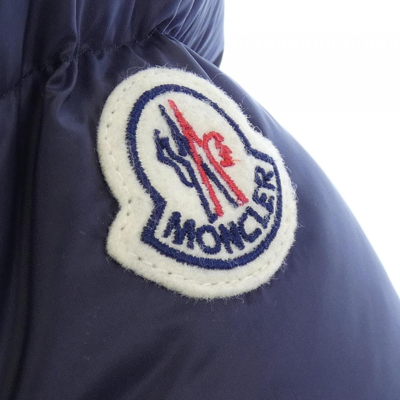 モンクレール MONCLER ダウンジャケット