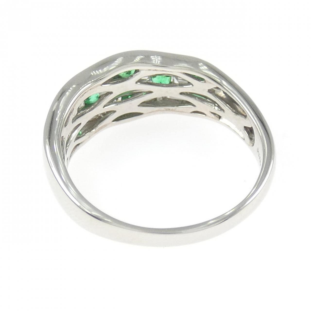 PT900 エメラルド リング 0.38CT