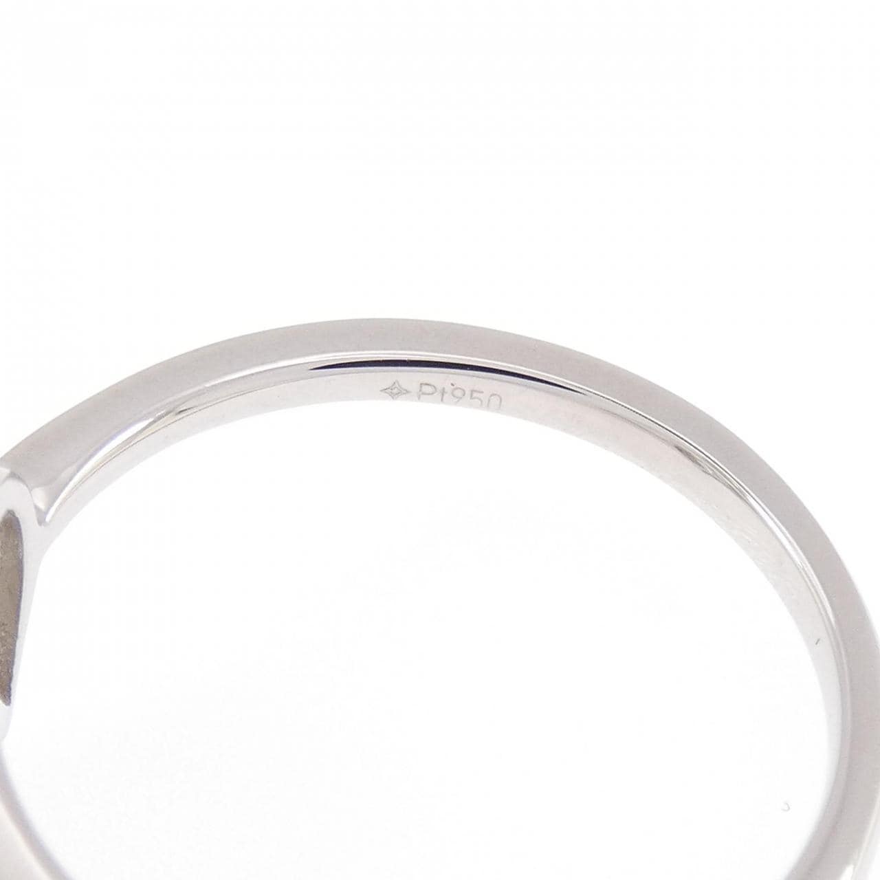 ジーエスティービー ダイヤモンド リング 0.30CT