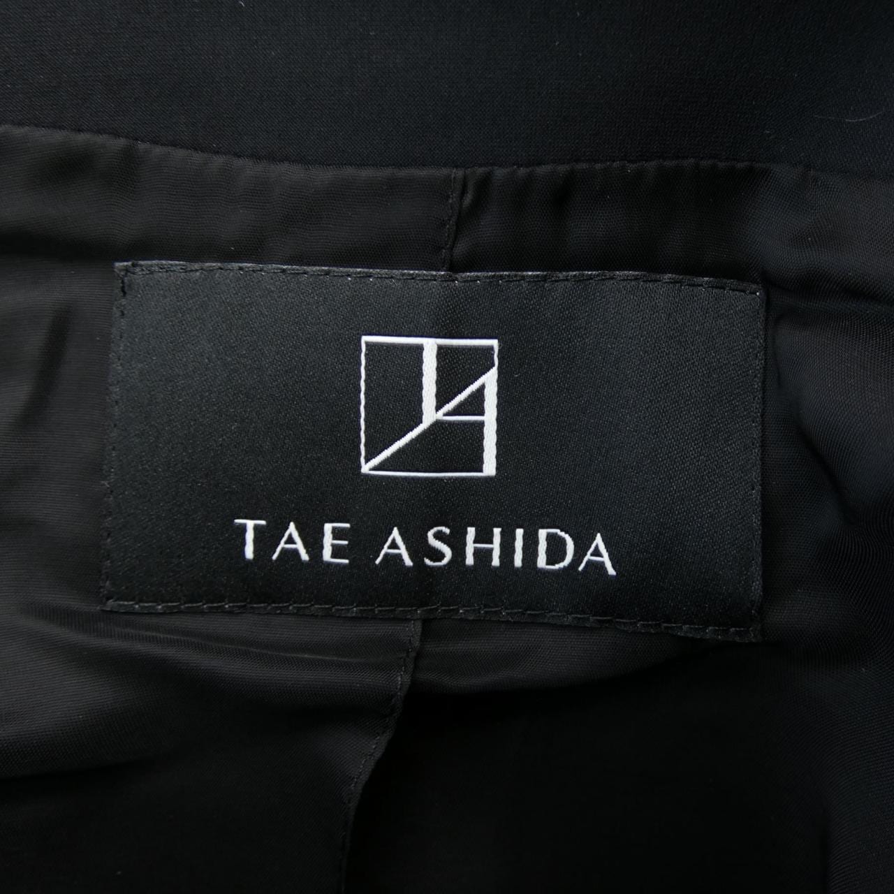 タエアシダ TAE ASHIDA ジャケット