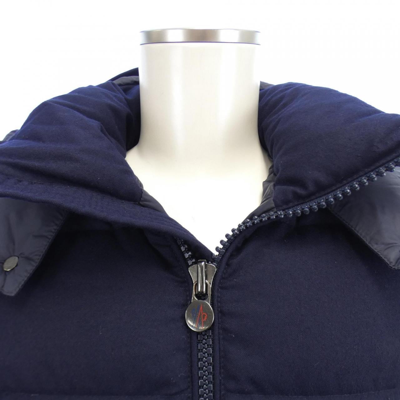 モンクレール MONCLER ダウンジャケット