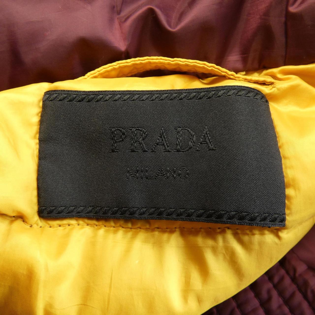 プラダ PRADA SGN614 ダウンジャケット