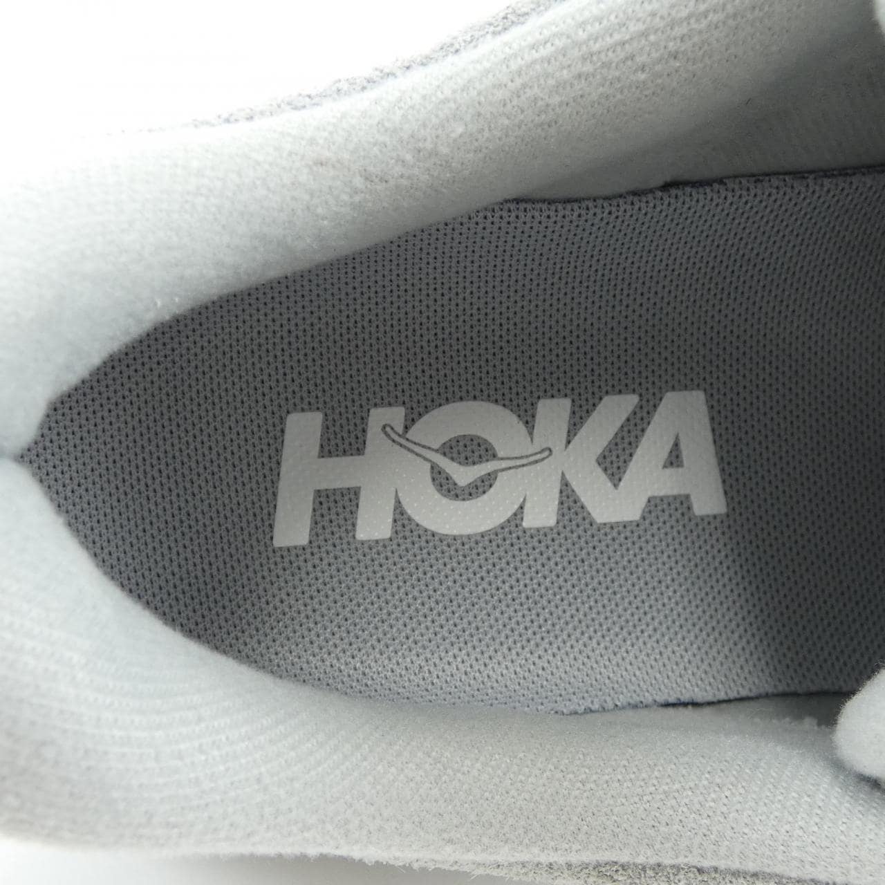 ホカオネオネ HOKA ONE ONE スニーカー