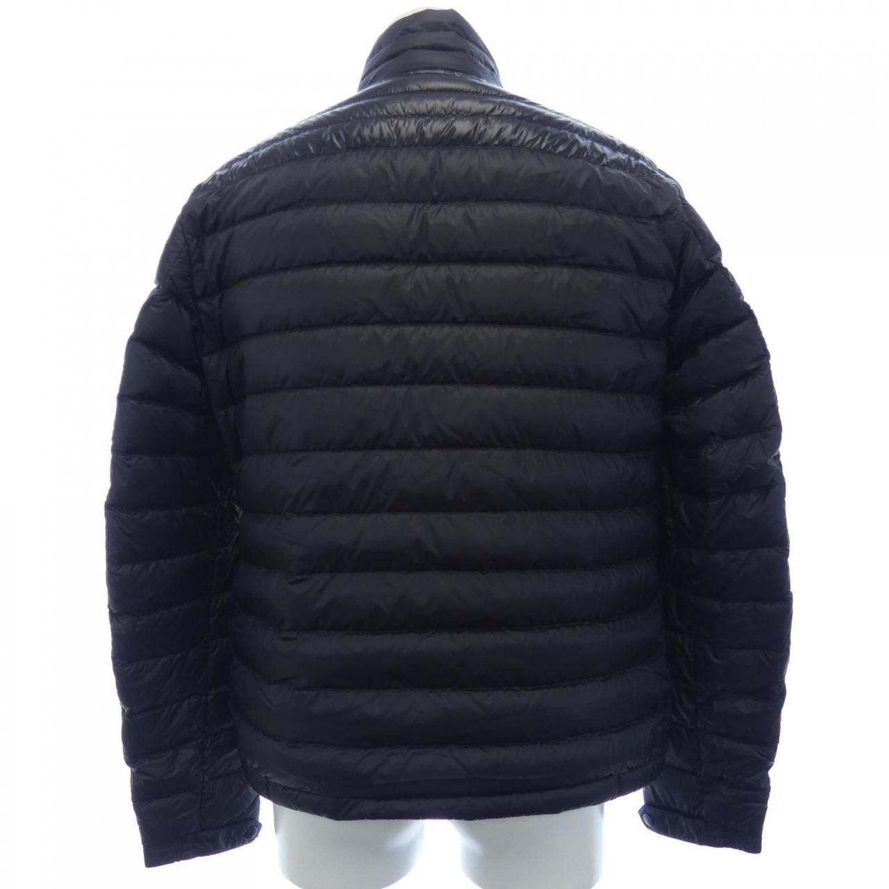 モンクレール MONCLER ダウンジャケット