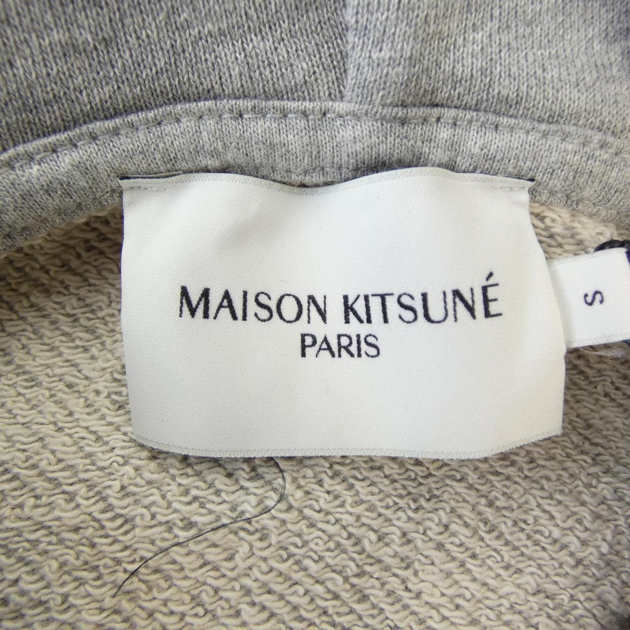 メゾンキツネ MAISON KITSUNE IU00355KM0001 パーカー