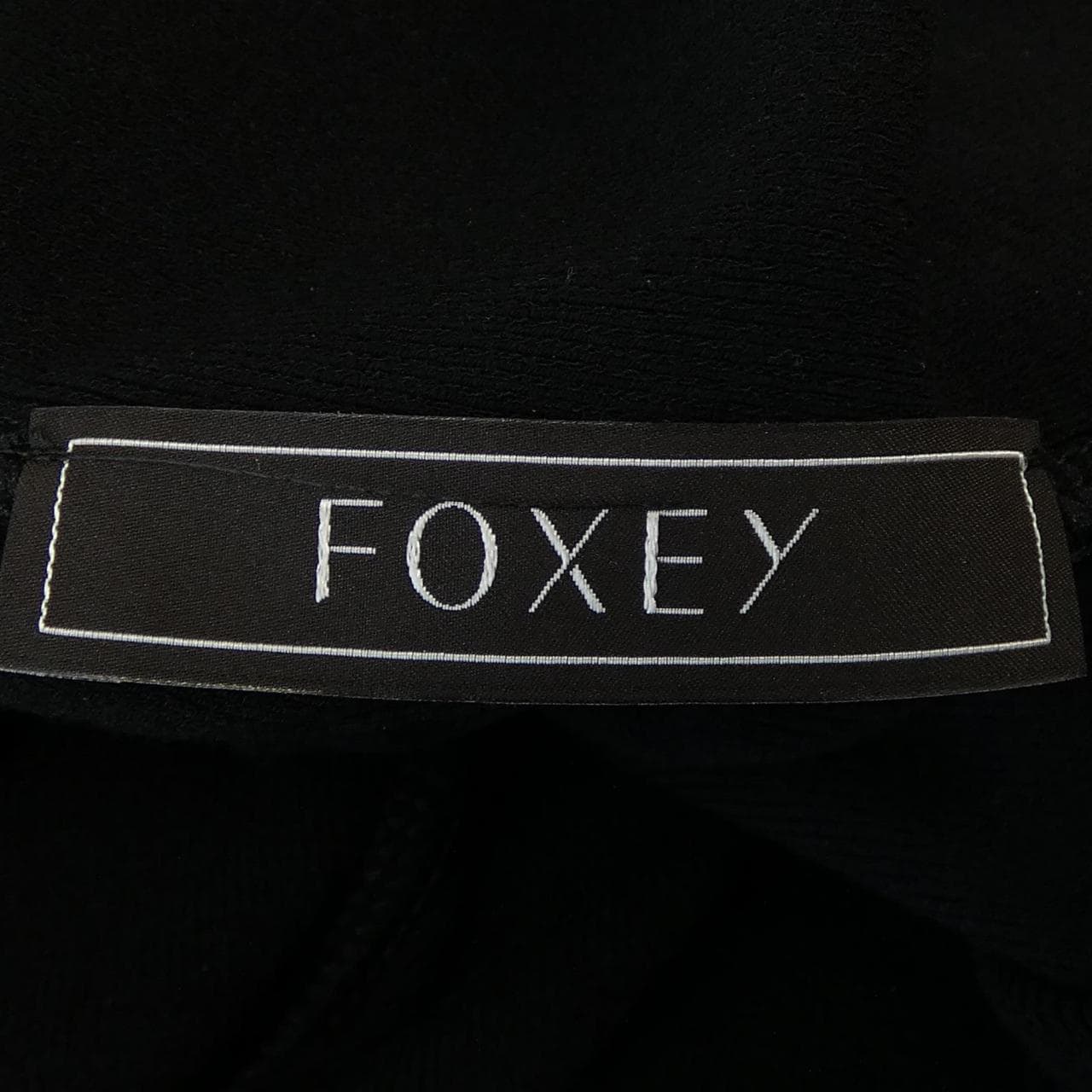フォクシー FOXEY トップス