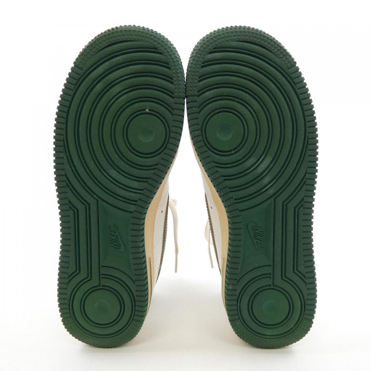 ナイキ NIKE スニーカー