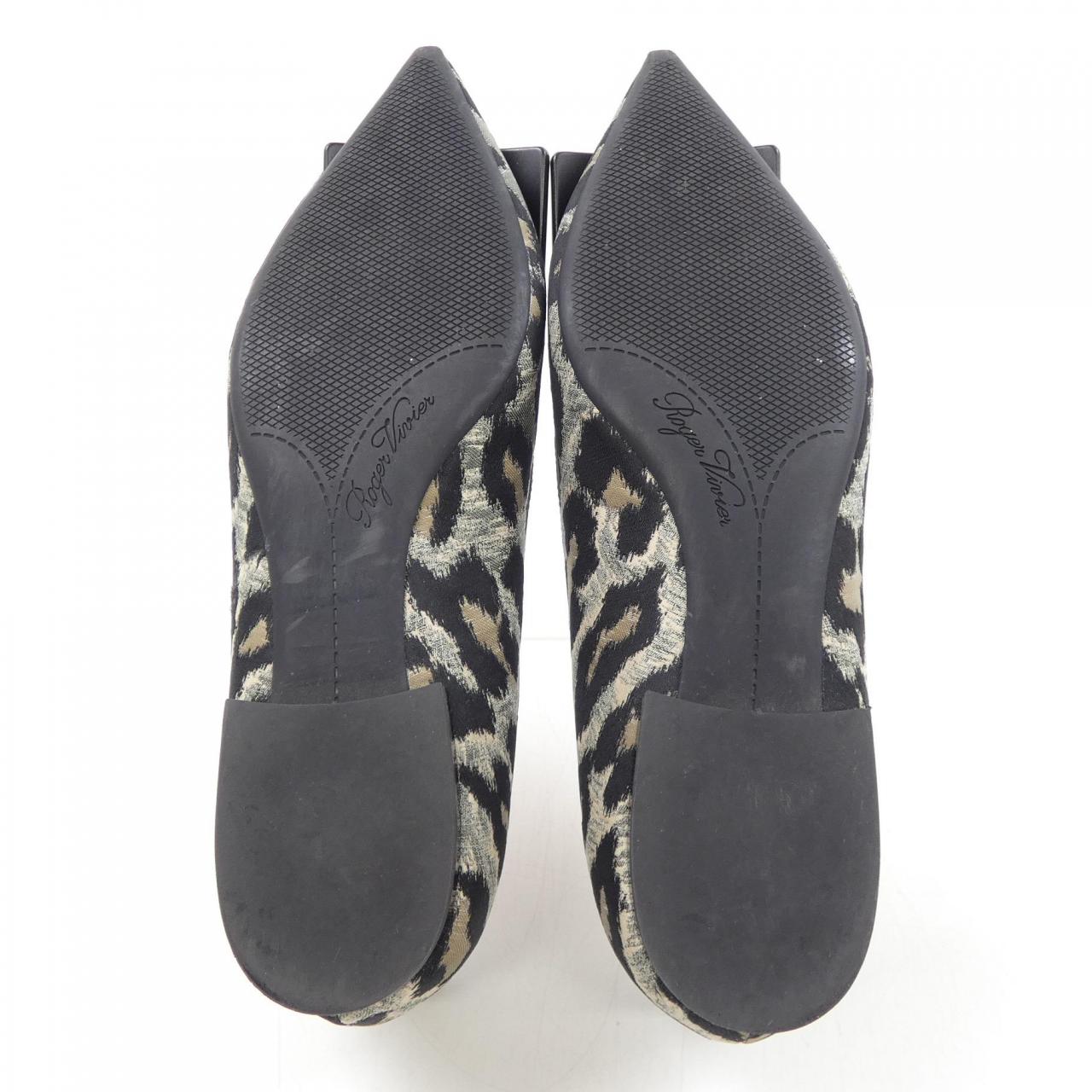 ROGER VIVIER ROGER VIVIER Flat Shoes
