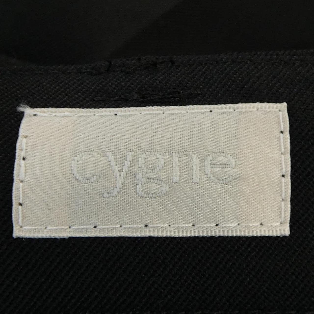 シーニュ Cygne パンツ