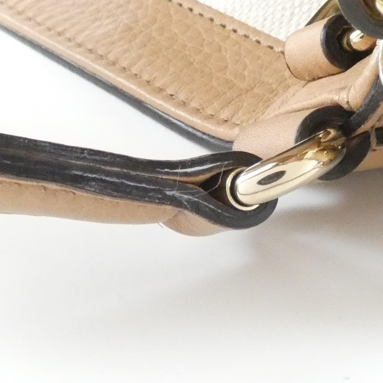 グッチ 336751 A7M0G バッグ