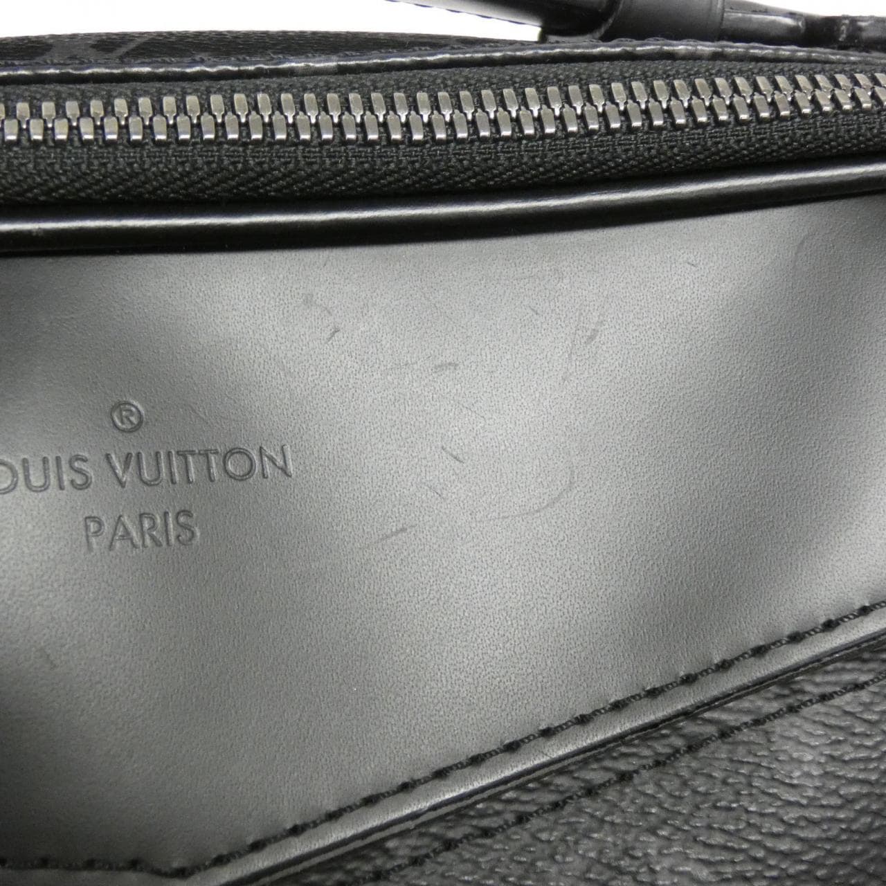 LOUIS VUITTON Monogram Eclipse 腰包 M42906 单肩包