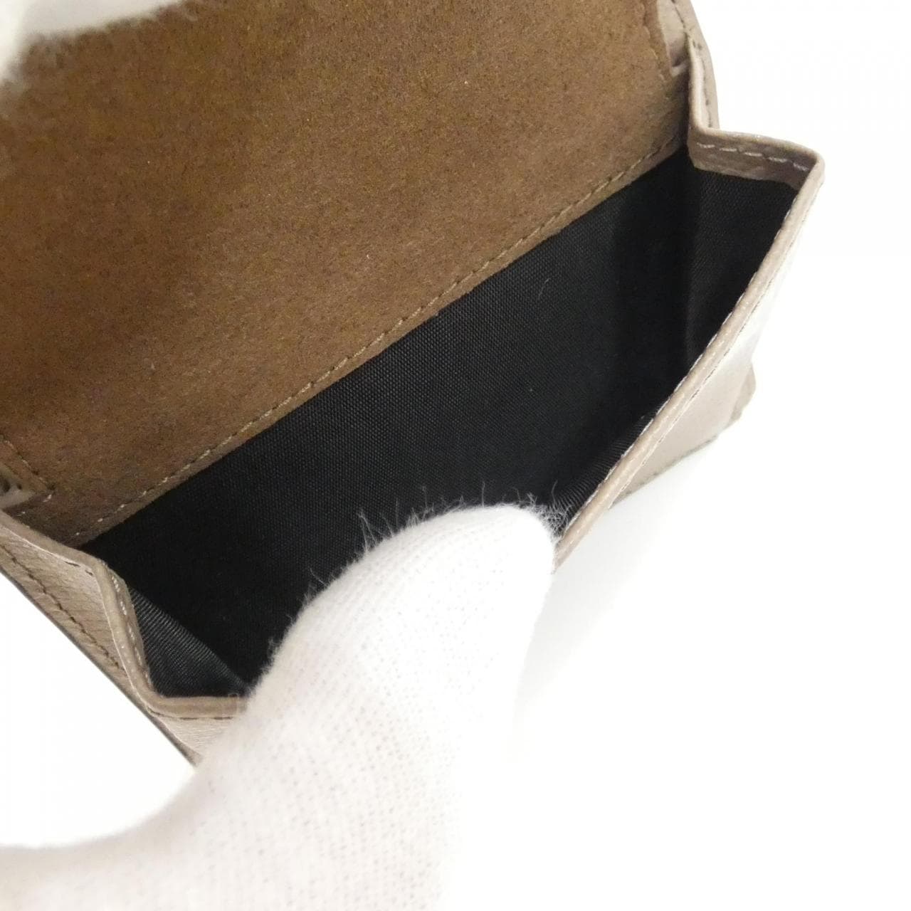 【新品】フルラ CAMELIA WP00304 財布