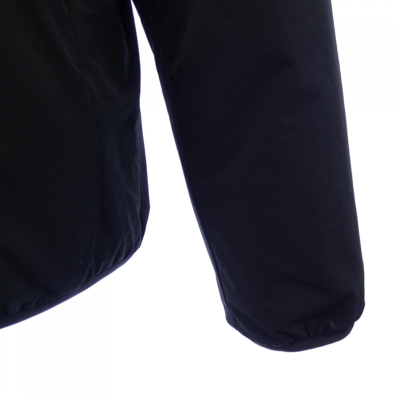 モンクレール MONCLER J20991A00134 ダウンジャケット