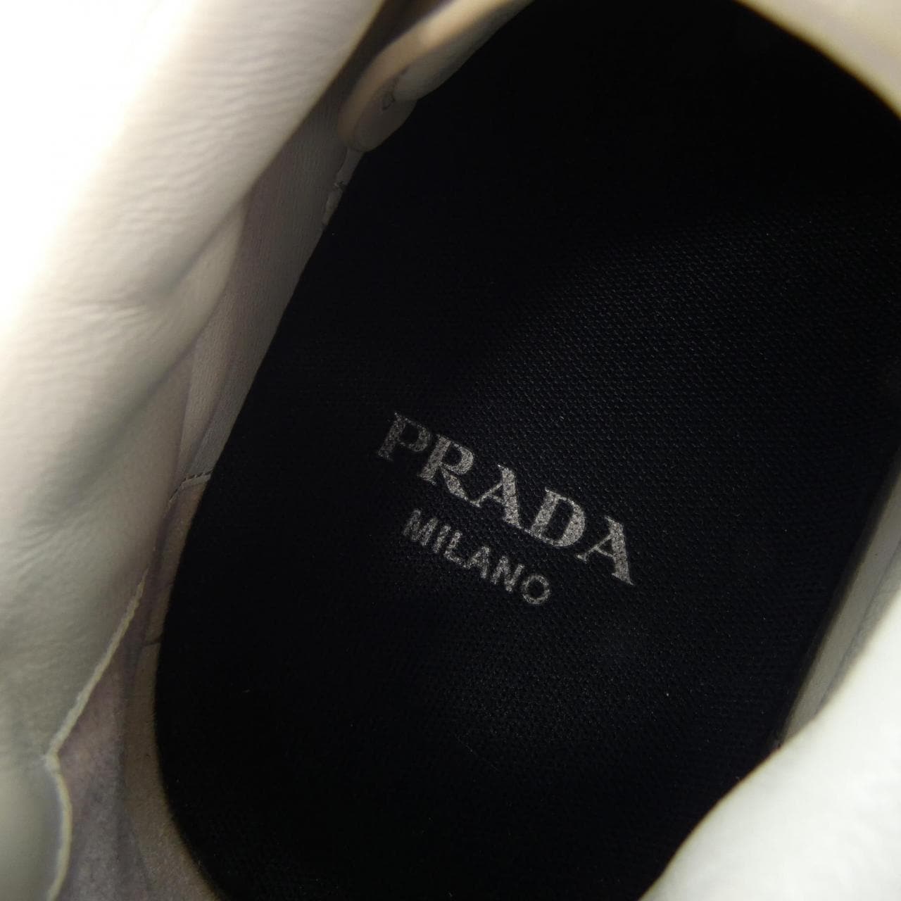 プラダ PRADA トライアングルロゴ 2EE483 スニーカー