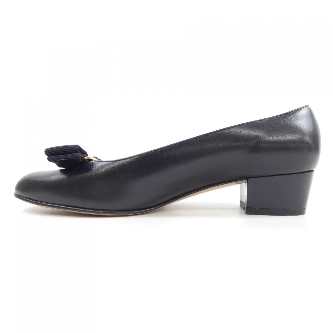 サルヴァトーレフェラガモ SALVATORE FERRAGAMO パンプス