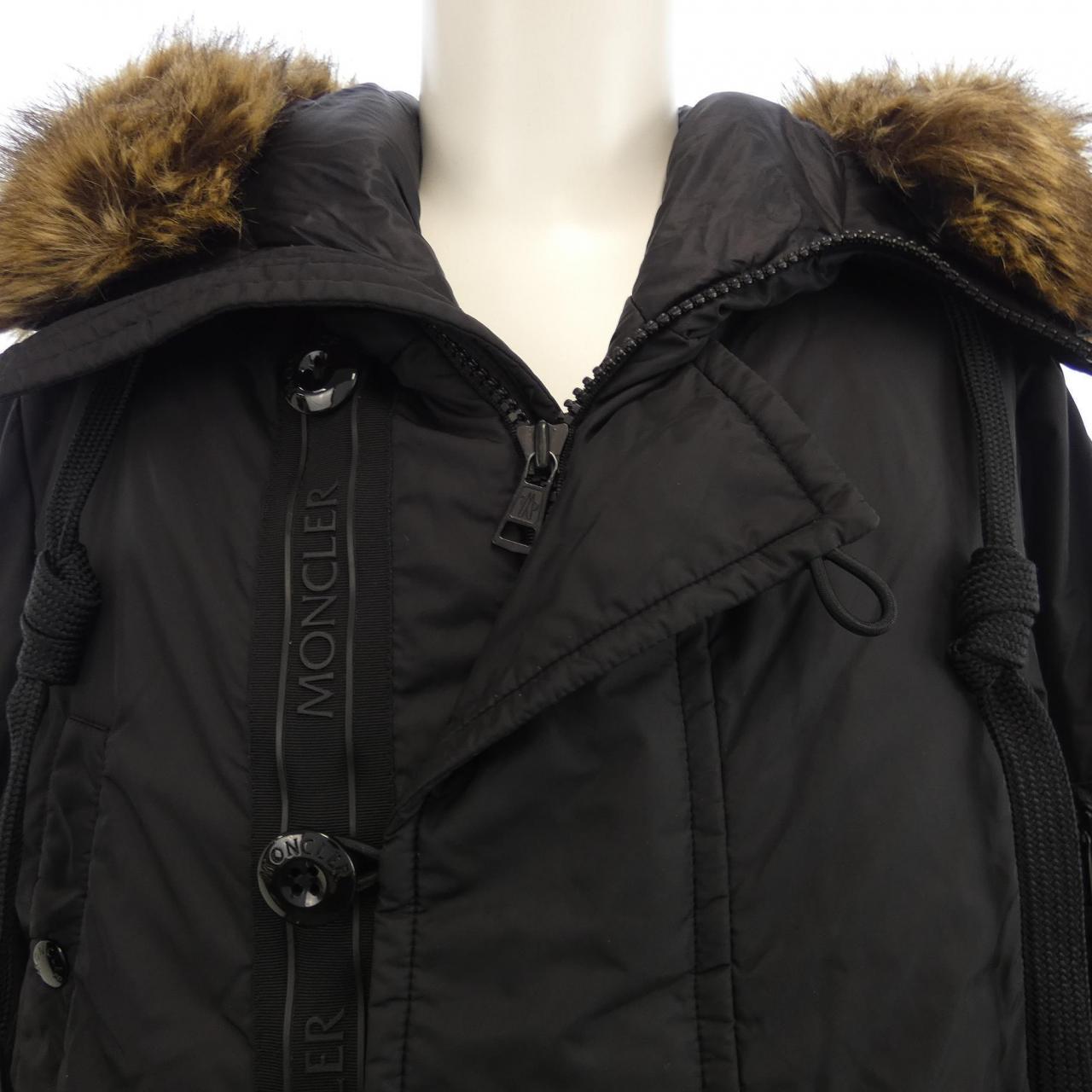 MONCLER AJA羽绒大衣
