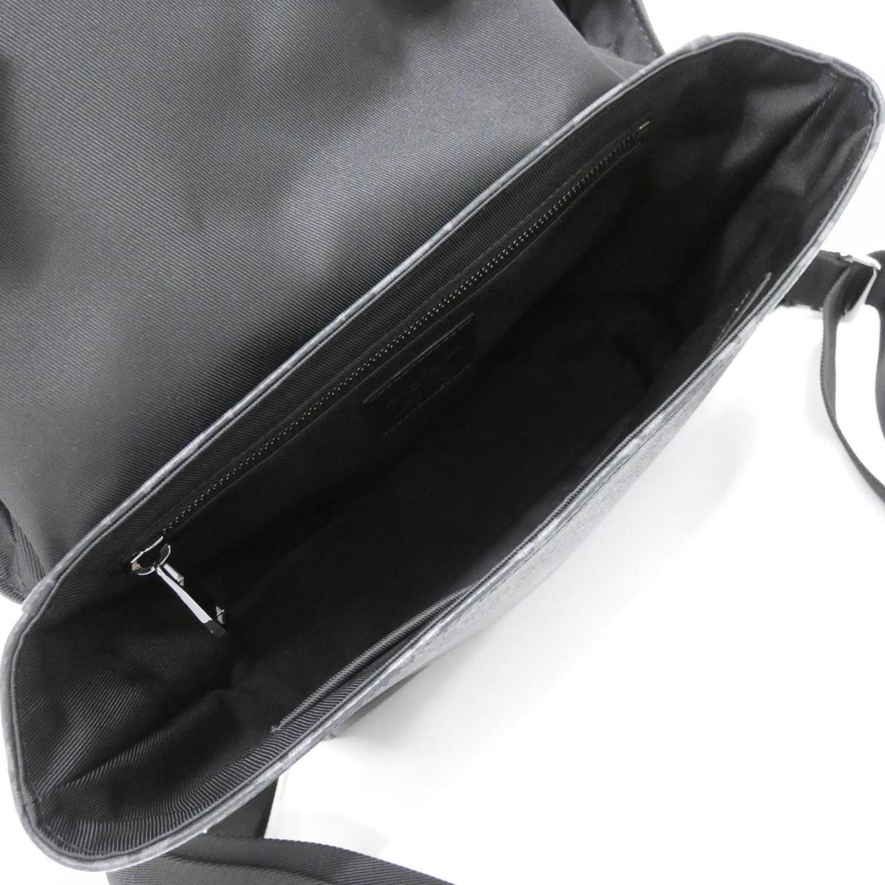ルイヴィトン モノグラム エクリプス メッセンジャー ヴォワヤージュ PM M40511 ショルダーバッグ