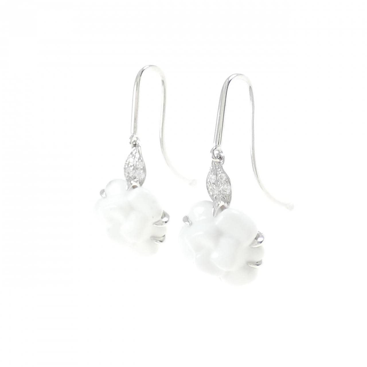 CHANEL camellia earrings