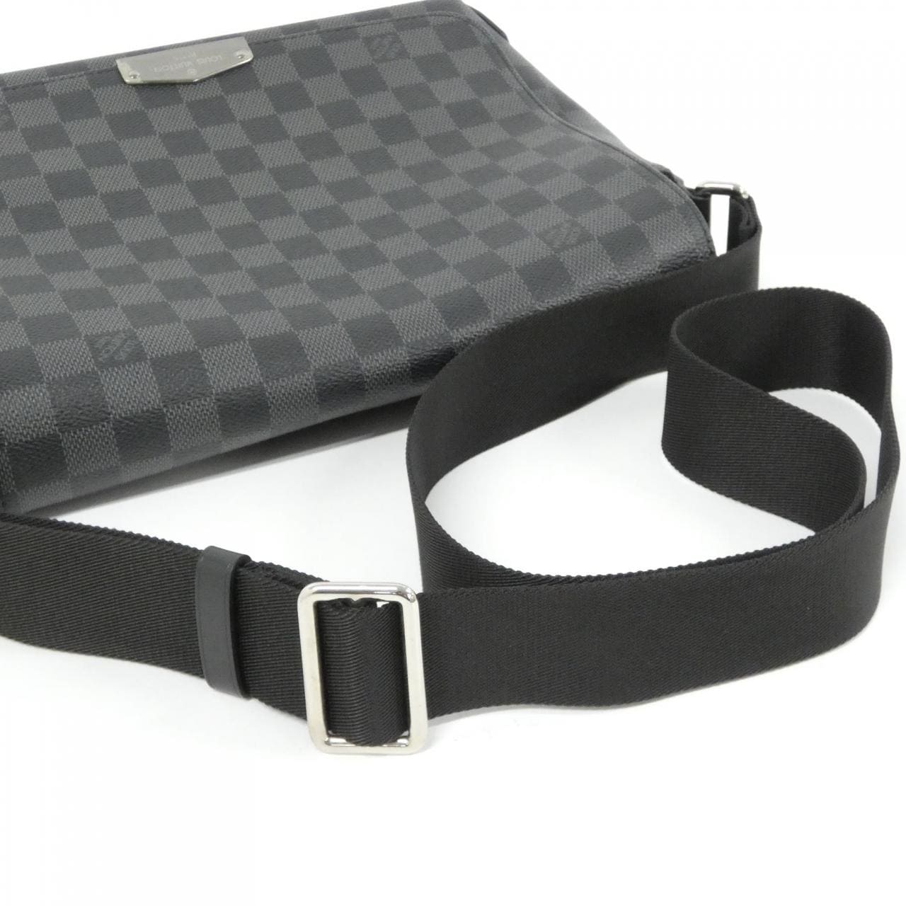 ルイヴィトン ダミエ グラフィット ディストリクト PM N40349 ショルダーバッグ