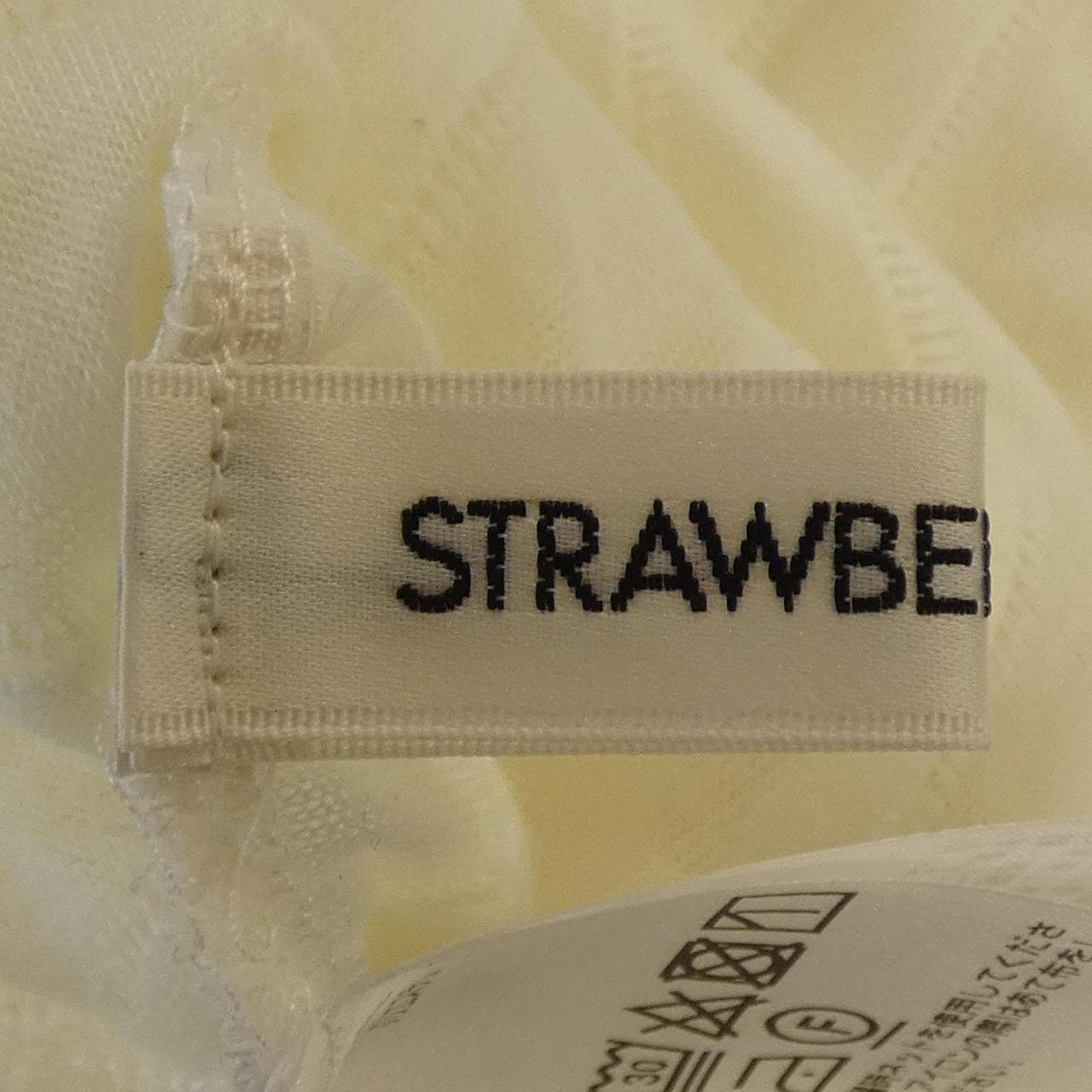 ストロベリーフィールズ STRAWBERRY FIELDS 45-46608　HK トップス