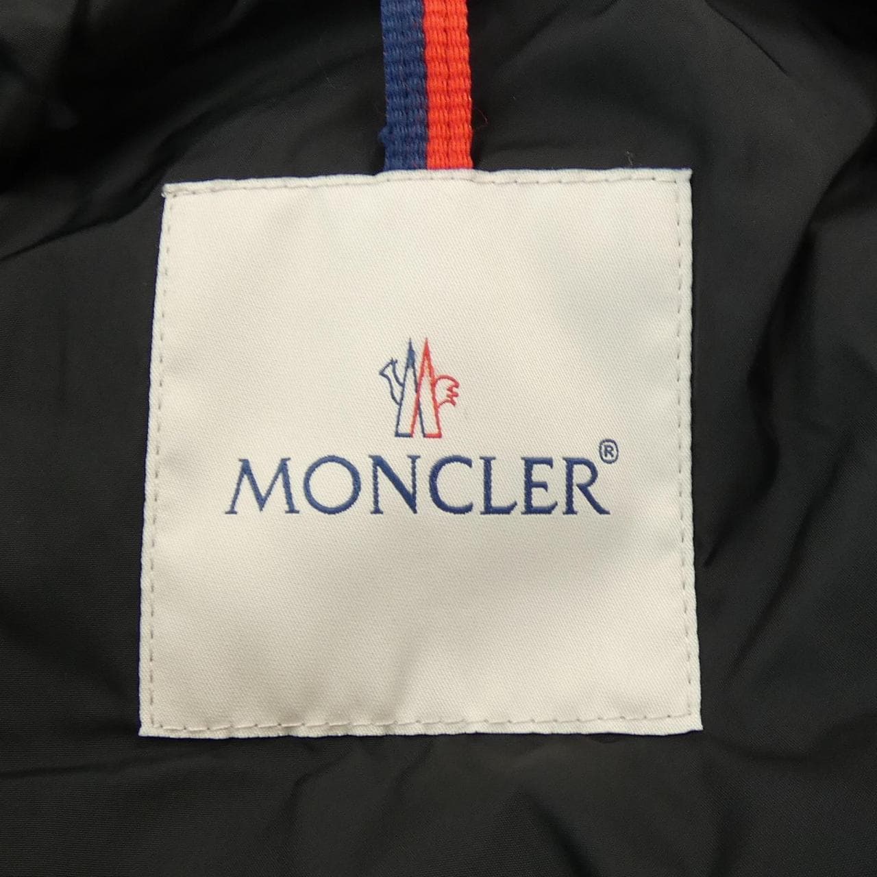 MONCLER蒙克勒羽绒服