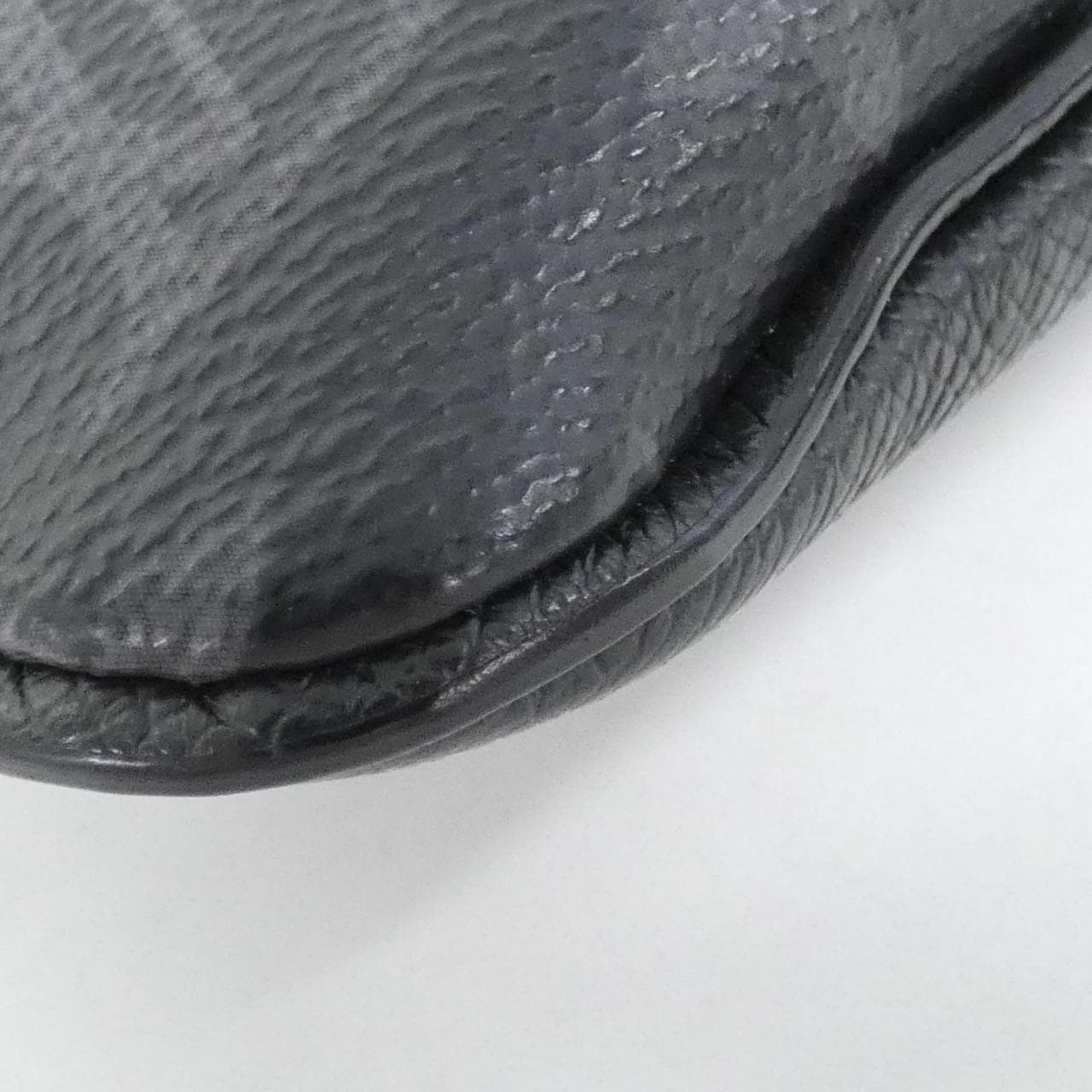 ルイヴィトン タイガ ラマ フラップ メッセンジャー M30413 ショルダーバッグ