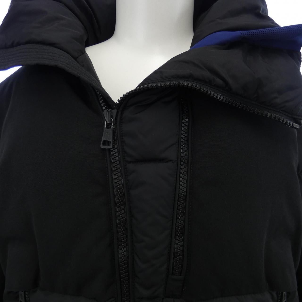 モンクレール MONCLER LAVEDA ダウンジャケット