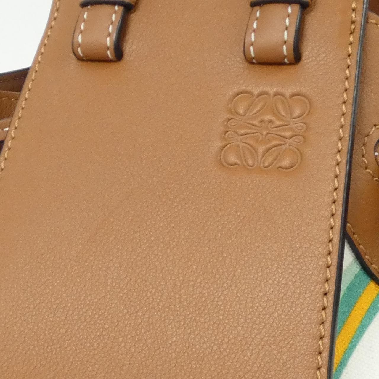 ロエベ ハンモック ドローストリング ミニ 328 72 V07 ショルダーバッグ