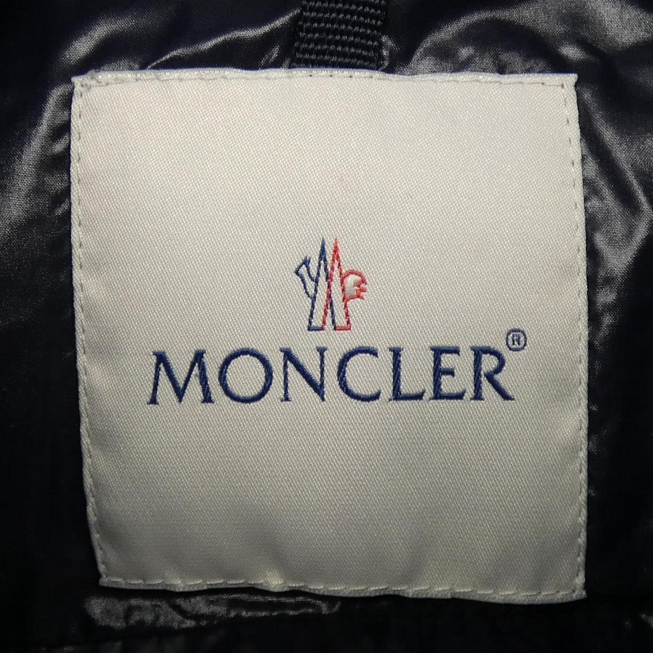 モンクレール MONCLER ダウンジャケット