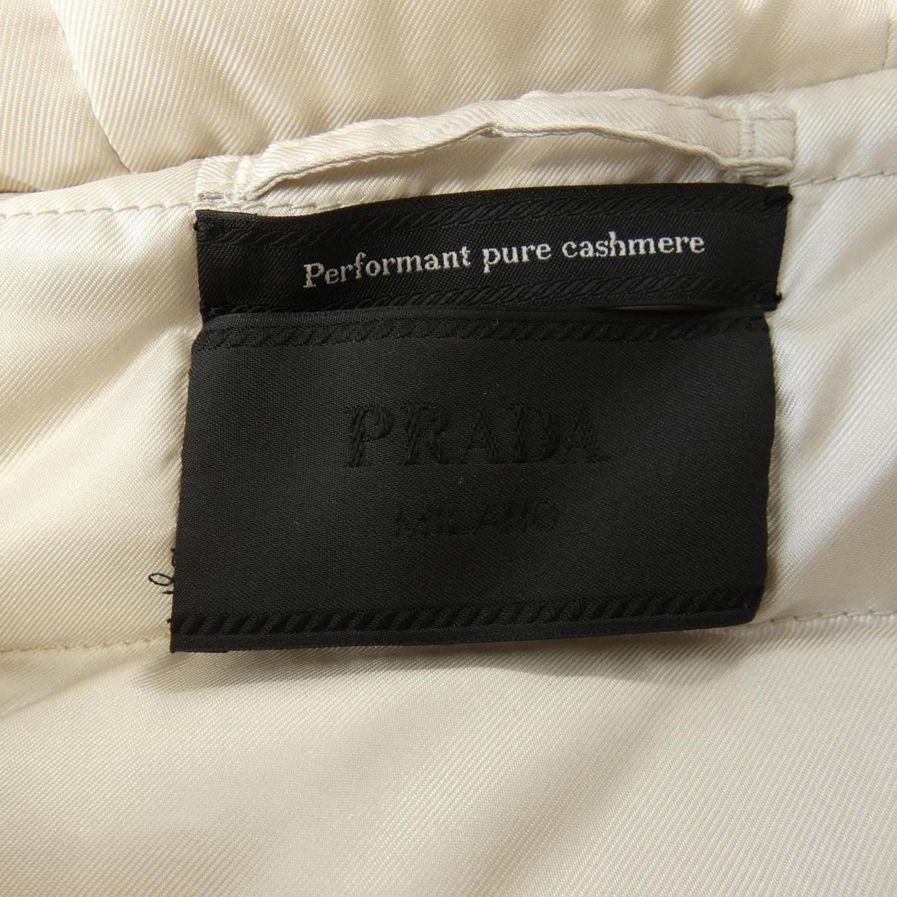普拉達PRADA羽絨服