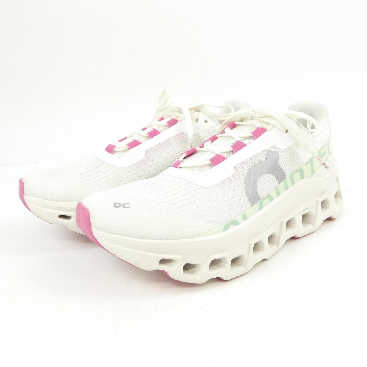 オン On 61.97725 スニーカー