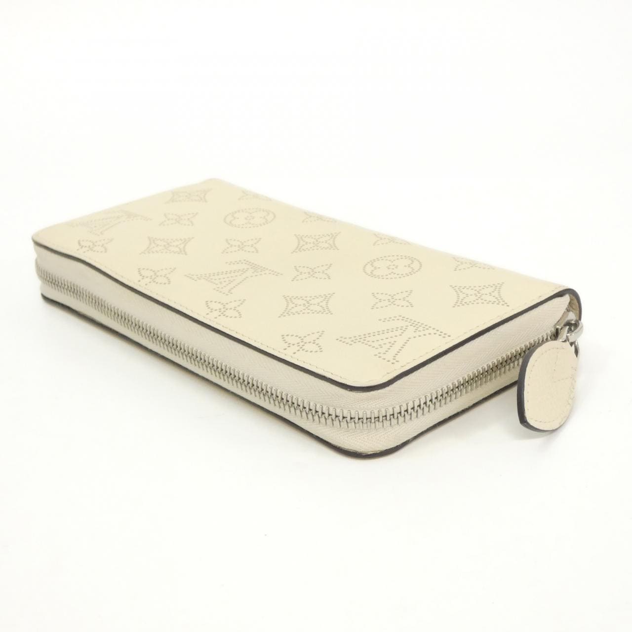 ルイヴィトン マヒナ ジッピー ウォレット M61869 財布