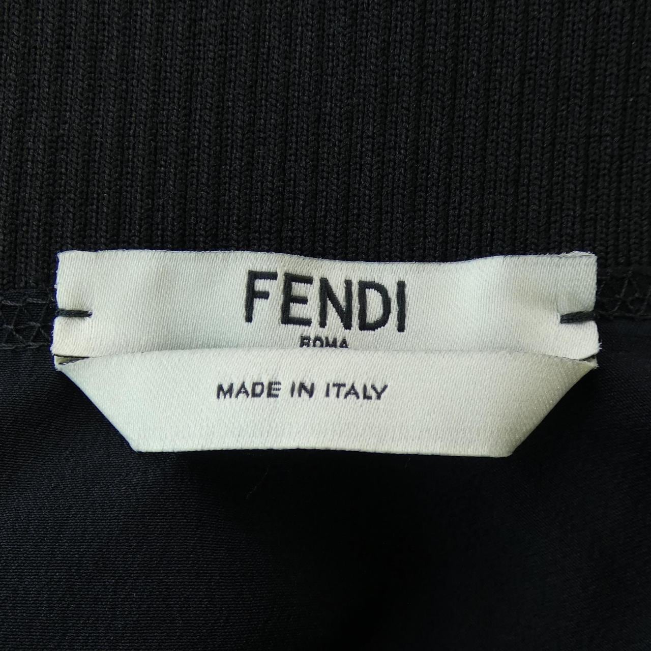 フェンディ FENDI FS7099 O2R トップス