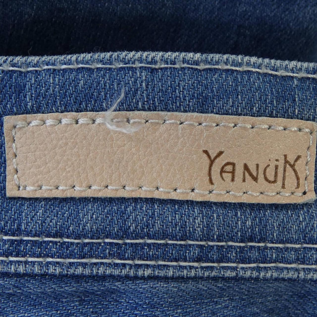 ヤヌーク YANUK ジーンズ