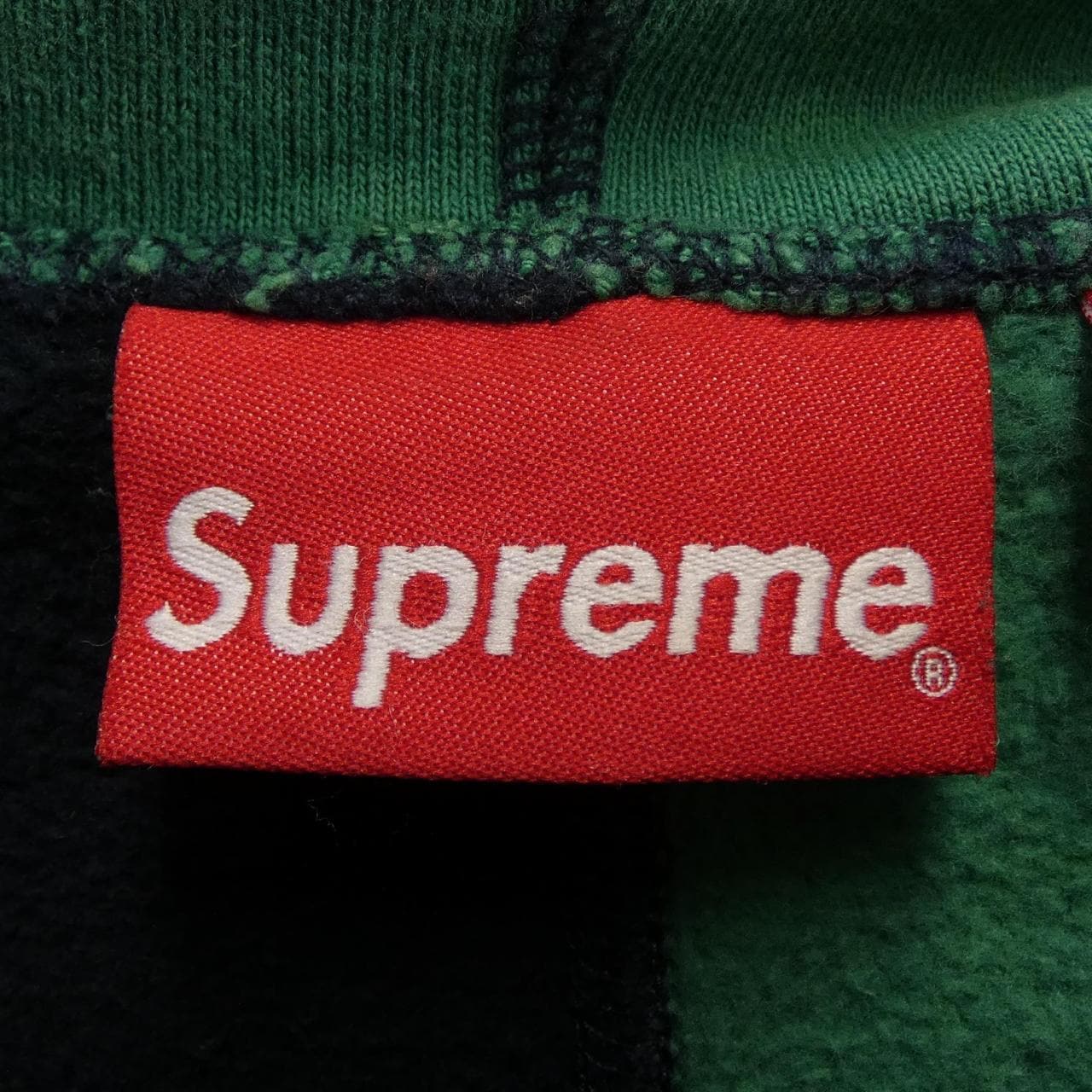 シュプリーム SUPREME パーカー