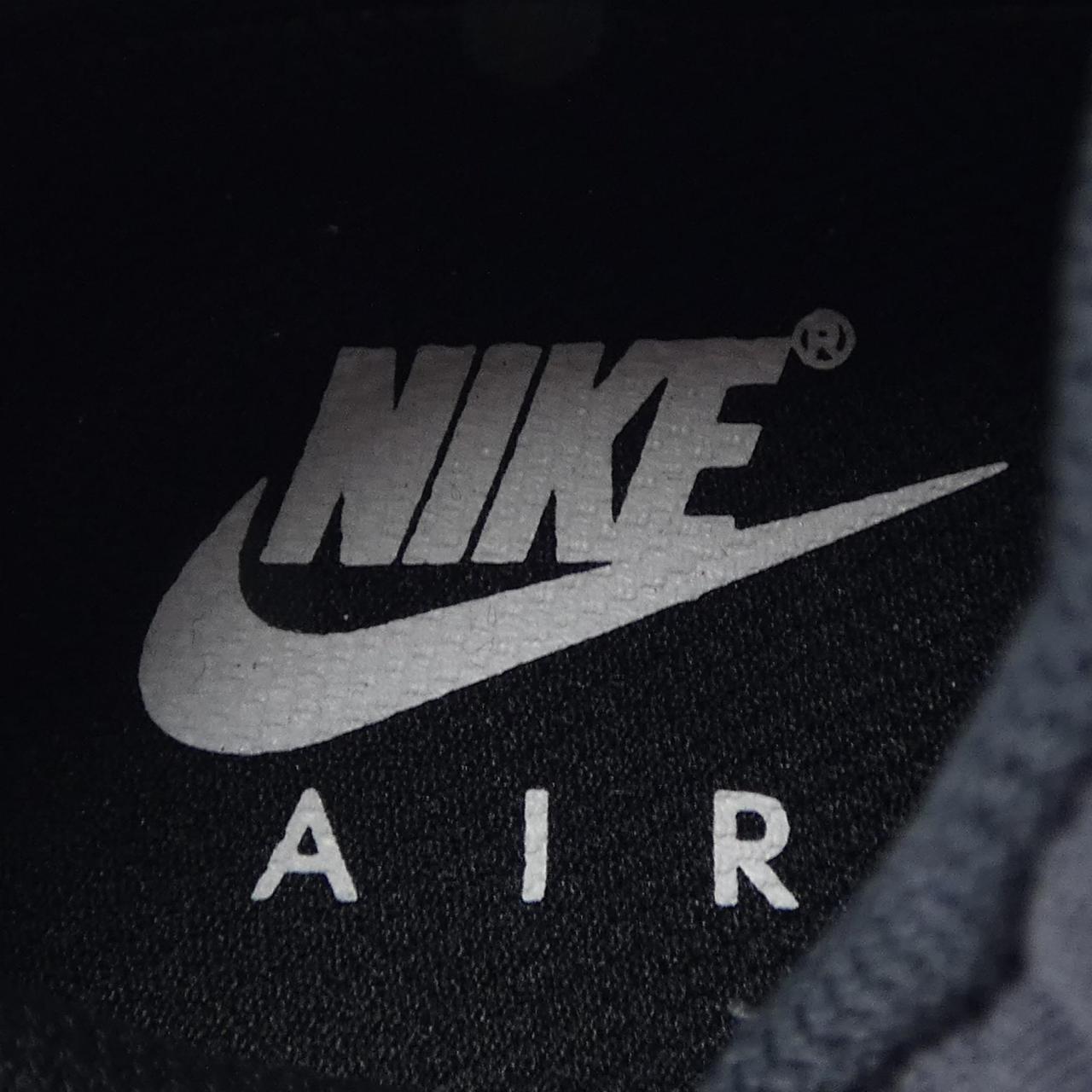 ナイキ NIKE スニーカー