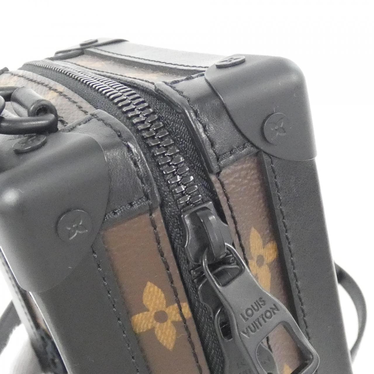 LOUIS VUITTON Monogram塔夫绸垂直柔软 Trunk M45044 单肩包