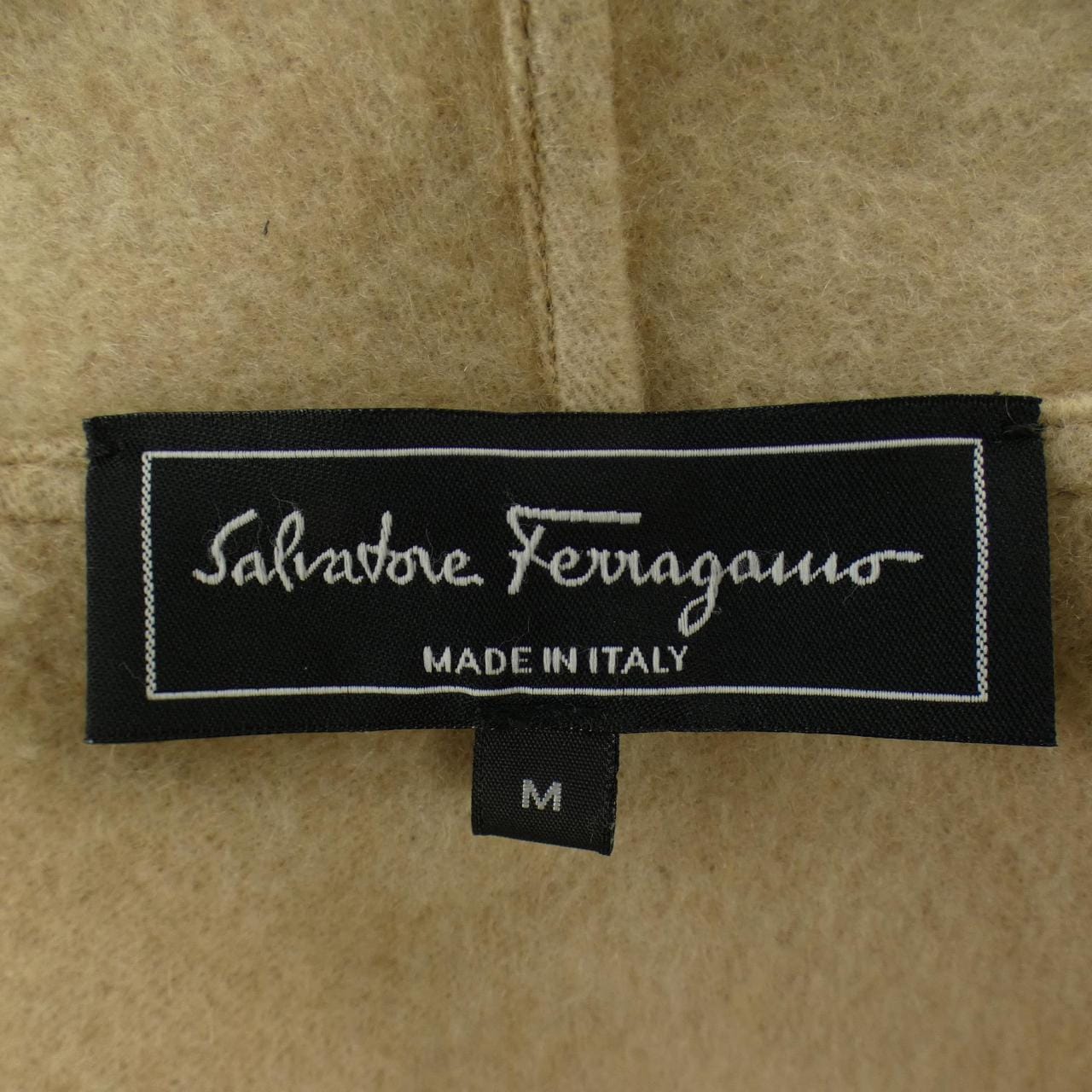 サルヴァトーレフェラガモ SALVATORE FERRAGAMO コート