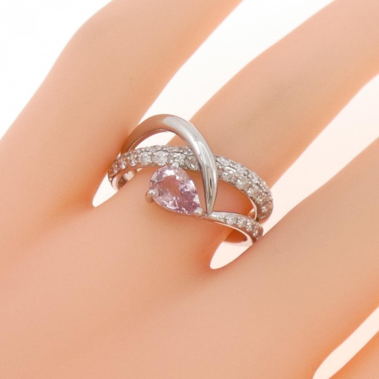 PT950 サファイヤ リング 0.81CT