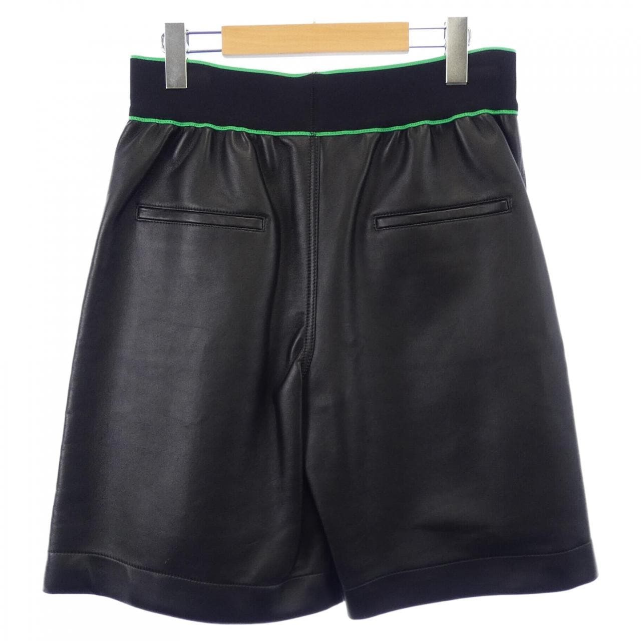 ボッテガヴェネタ BOTTEGA VENETA 701994 V24G0 ショートパンツ