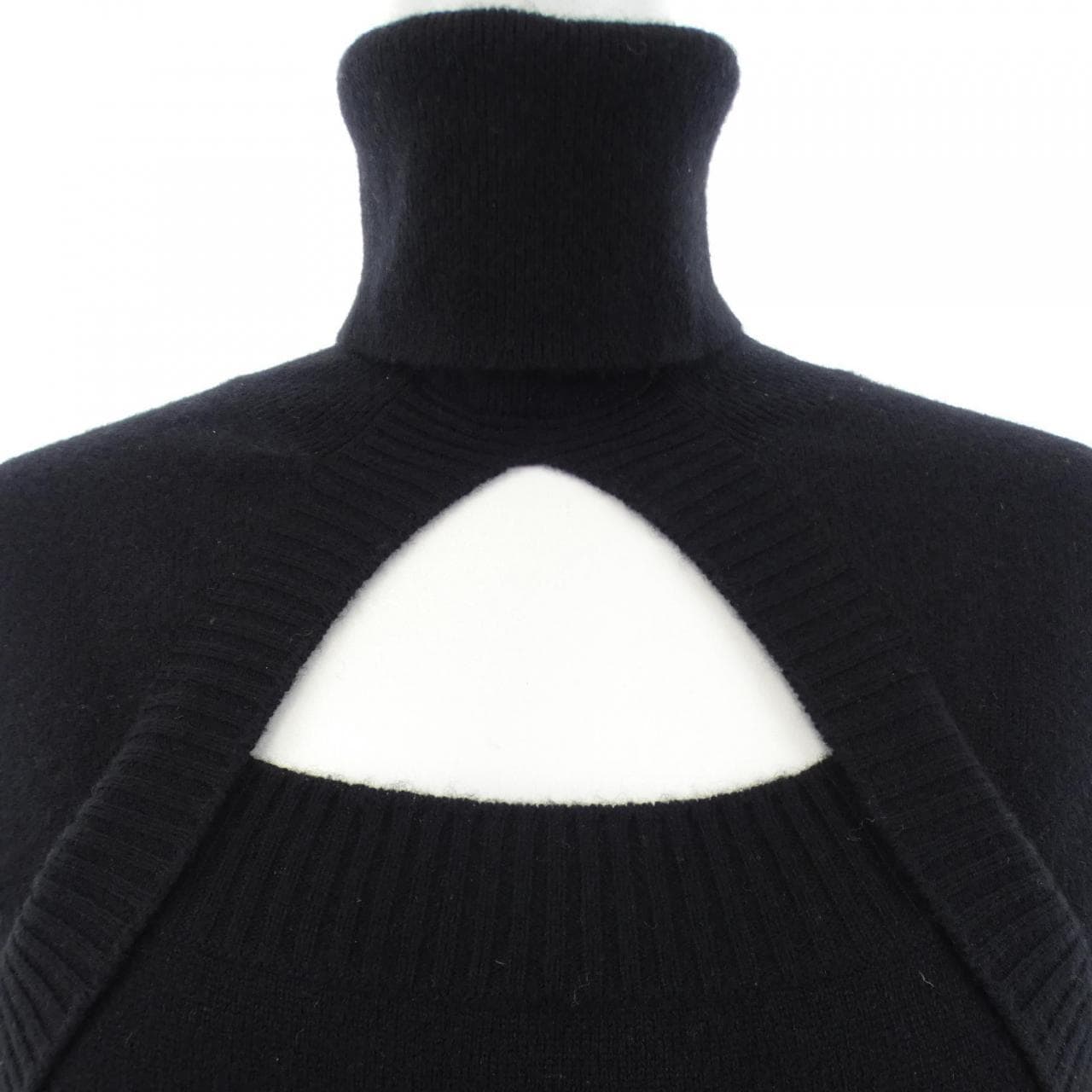 シャネル CHANEL P29662K00217 06A ニット