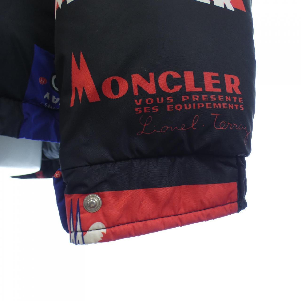 モンクレール MONCLER ダウンジャケット