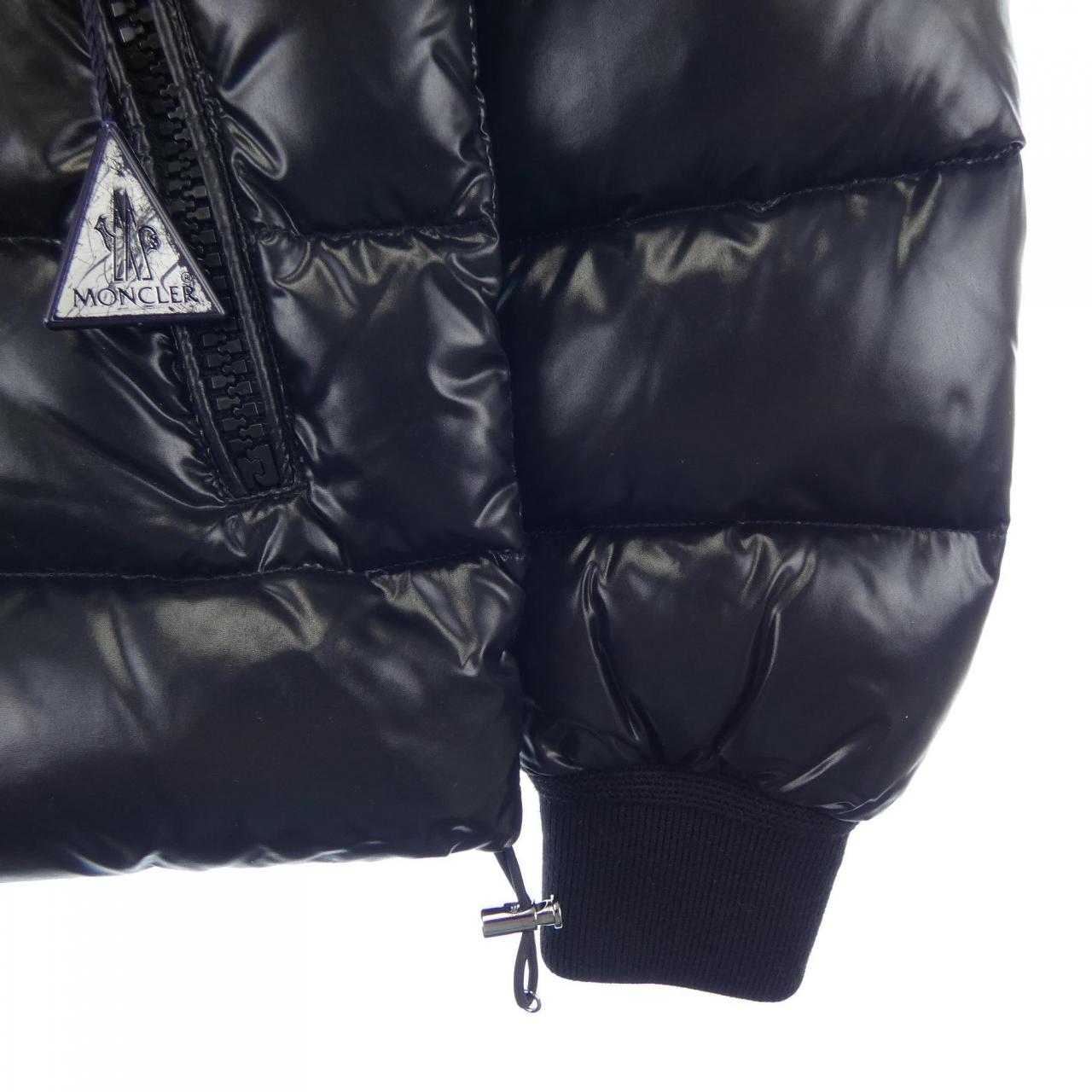 モンクレール MONCLER ダウンジャケット