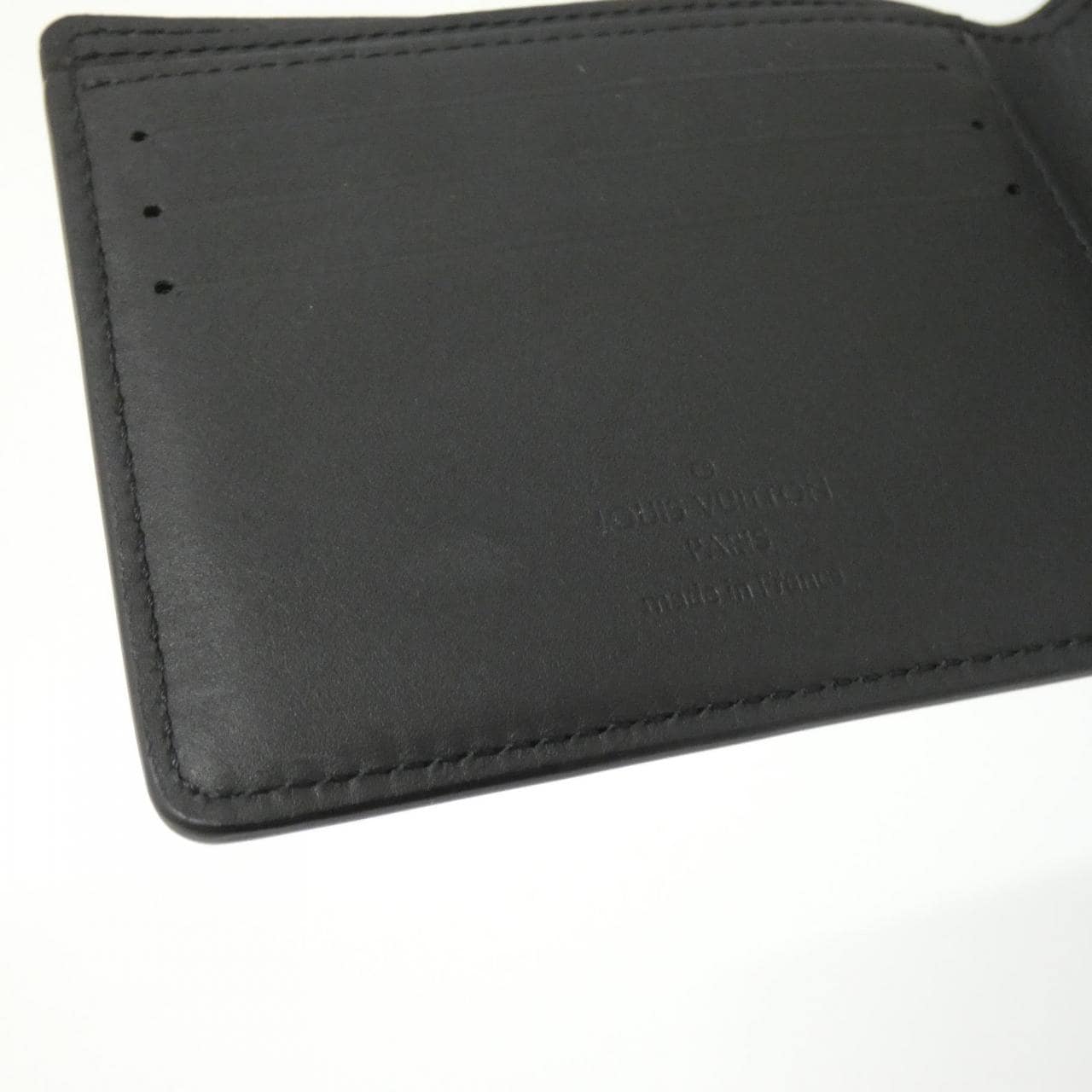 ルイヴィトン エピXL ポルトフォイユ ミュルティプル M83333 札入れ