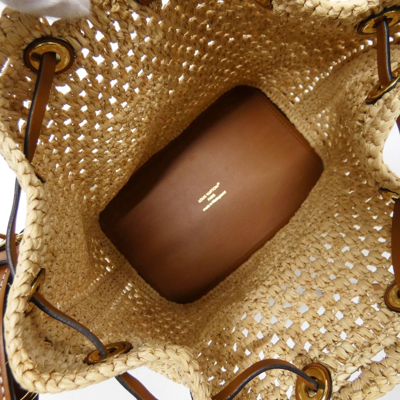 ルイヴィトン LVバイ ザ プール ノエBB M24722 バッグ