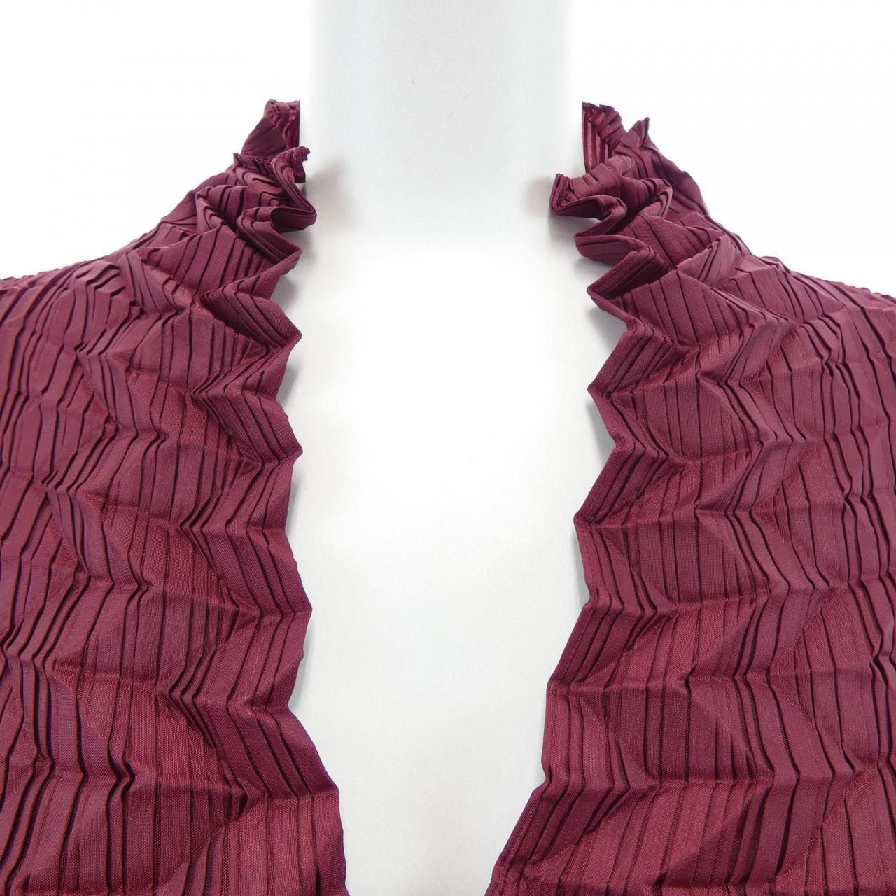 イッセイミヤケ ISSEY MIYAKE IM33FJ120 トップス